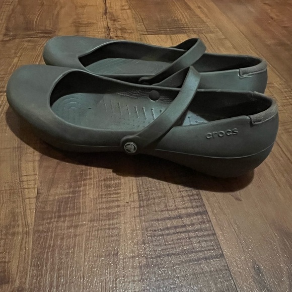 Womens Brown Crocs Alice Mary Janes Slip Resistant Flats Croc Sandles Size 10 - Picture 6 of 9